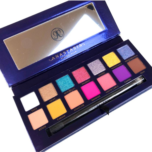 Riviera palette store